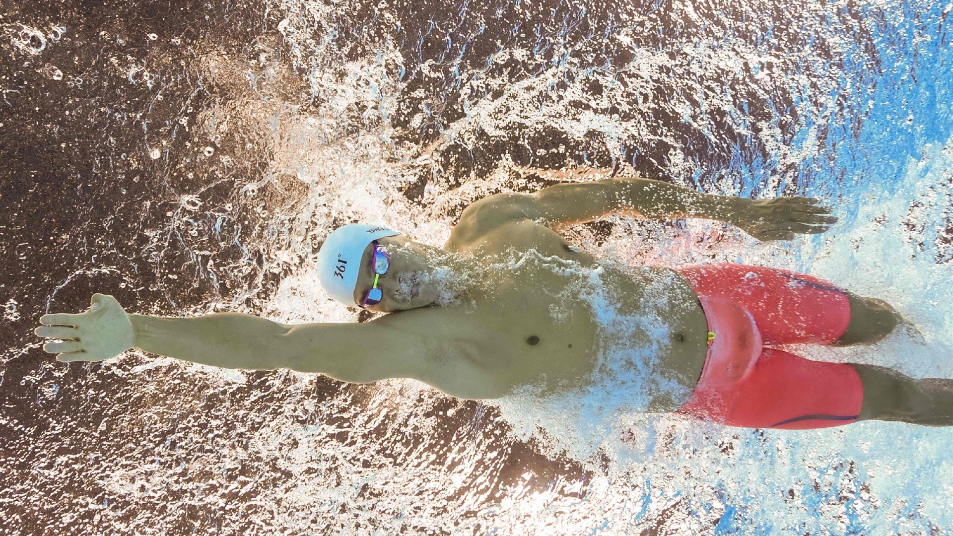 运动员训练现场:揭秘他们的日常习惯,运动员日常训练视频